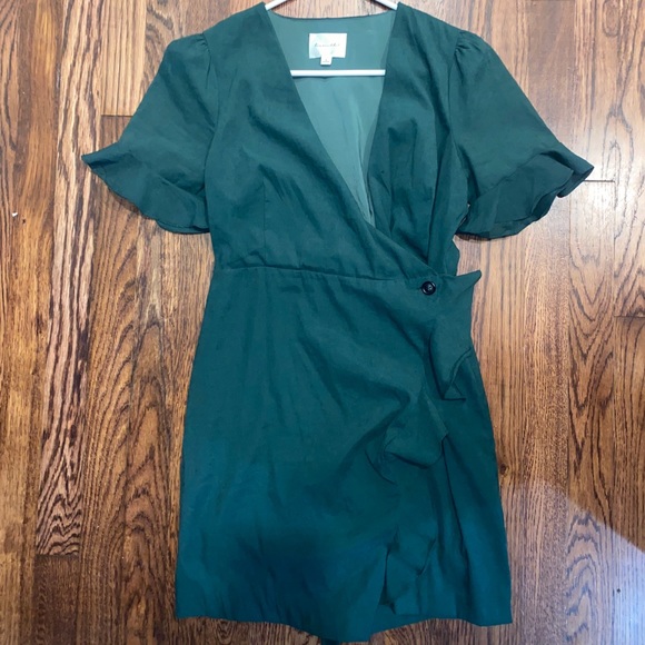 NWOT Line & Dot Green Mini Dress Wrap Dress Size Small Surplus Neckline Ruffles - Picture 8 of 8